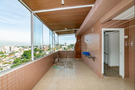 Apartamento à venda com 130m², 3 quartos e 2 vagasVaranda