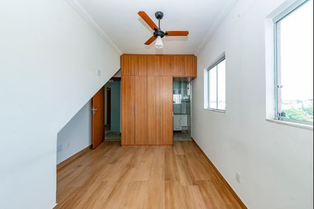 Apartamento à venda com 130m², 3 quartos e 2 vagasSuíte