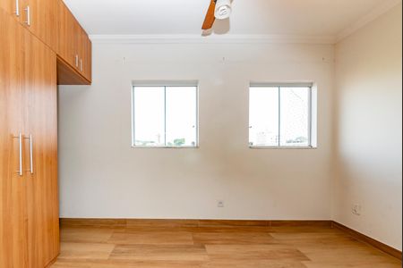 Apartamento à venda com 130m², 3 quartos e 2 vagasSuíte