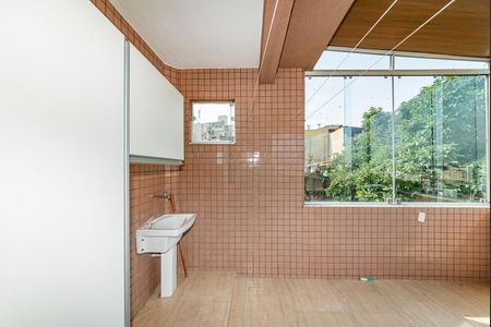 Apartamento à venda com 130m², 3 quartos e 2 vagasÁrea de Serviço