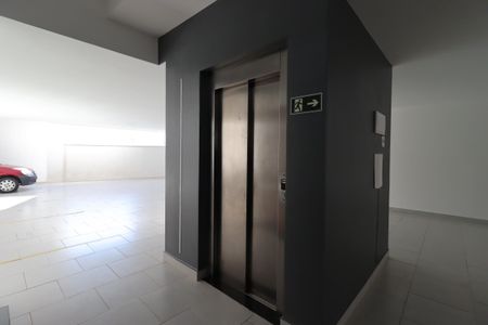 Apartamento à venda com 88m², 2 quartos e 1 vagaElevador