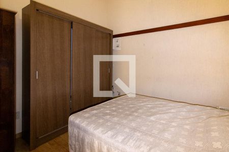 Casa à venda com 240m², 3 quartos e 8 vagas