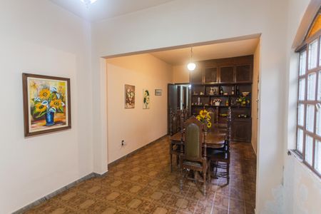 Casa à venda com 382m², 8 quartos e 4 vagas Casa à venda com 382m², 8 quartos e 4 vagasCopa