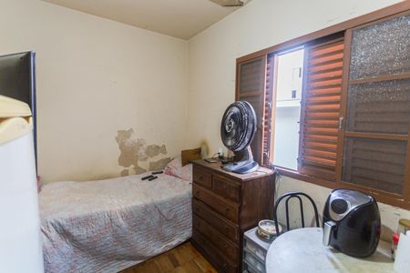 Casa à venda com 382m², 8 quartos e 4 vagas Casa à venda com 382m², 8 quartos e 4 vagasQuarto 6 no 2° Pavimento