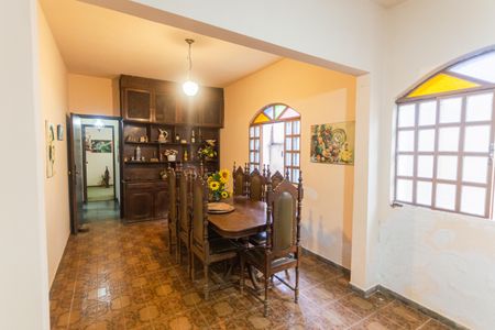 Casa à venda com 382m², 8 quartos e 4 vagas Casa à venda com 382m², 8 quartos e 4 vagasCopa