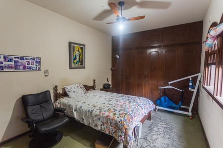 Casa à venda com 382m², 8 quartos e 4 vagas Casa à venda com 382m², 8 quartos e 4 vagasSuíte 3 no 2° Pavimento