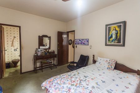 Casa à venda com 382m², 8 quartos e 4 vagas Casa à venda com 382m², 8 quartos e 4 vagasSuíte 3 no 2° Pavimento