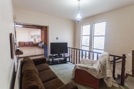 Casa à venda com 382m², 8 quartos e 4 vagas Casa à venda com 382m², 8 quartos e 4 vagasSala 3 no 2° Pavimento