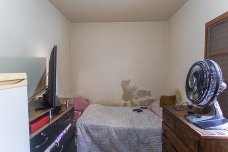 Casa à venda com 382m², 8 quartos e 4 vagas Casa à venda com 382m², 8 quartos e 4 vagasQuarto 6 no 2° Pavimento