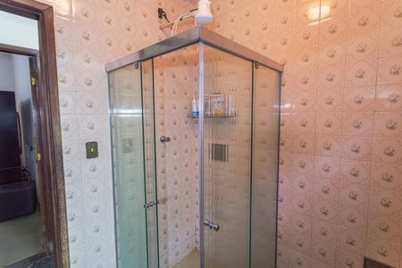 Casa à venda com 382m², 8 quartos e 4 vagas Casa à venda com 382m², 8 quartos e 4 vagasBanheiro Social 1