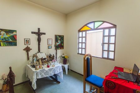 Casa à venda com 382m², 8 quartos e 4 vagas Casa à venda com 382m², 8 quartos e 4 vagasQuarto 4