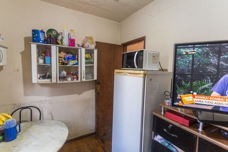 Casa à venda com 382m², 8 quartos e 4 vagas Casa à venda com 382m², 8 quartos e 4 vagasQuarto 6 no 2° Pavimento