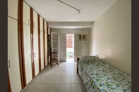 Casa à venda com 140m², 3 quartos e 1 vaga Casa à venda com 140m², 3 quartos e 1 vagaQuarto