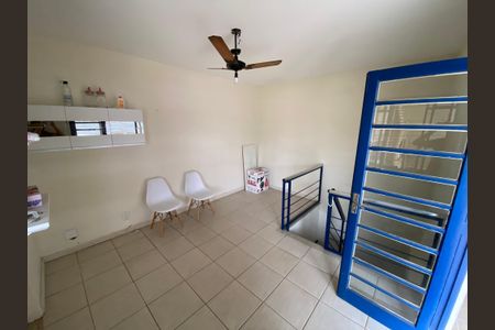 Casa à venda com 140m², 3 quartos e 1 vaga Casa à venda com 140m², 3 quartos e 1 vagaQuarto de Serviço
