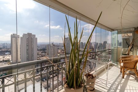 Apartamento à venda com 346m², 7 quartos e 6 vagas Apartamento à venda com 346m², 7 quartos e 6 vagasVaranda Gourmet