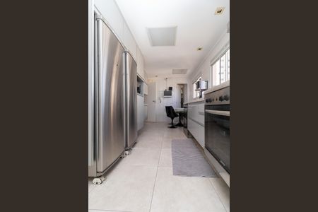 Apartamento à venda com 346m², 7 quartos e 6 vagas Apartamento à venda com 346m², 7 quartos e 6 vagasCozinha