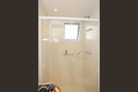 Apartamento à venda com 242m², 3 quartos e 3 vagas Apartamento à venda com 242m², 3 quartos e 3 vagasBanheiro da Suíte 2