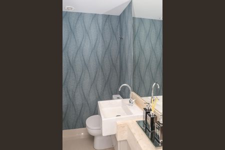 Apartamento à venda com 242m², 3 quartos e 3 vagas Apartamento à venda com 242m², 3 quartos e 3 vagasLavabo