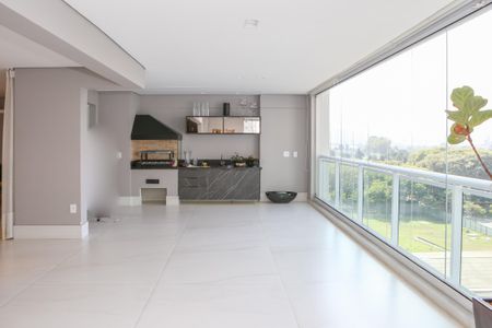 Apartamento à venda com 242m², 3 quartos e 3 vagas Apartamento à venda com 242m², 3 quartos e 3 vagasVaranda Gourmet