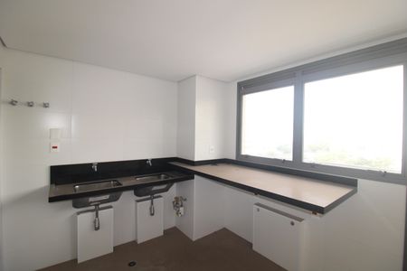 Apartamento à venda com 255m², 4 quartos e 5 vagasCozinha
