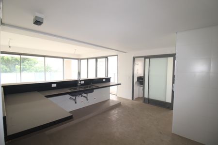Apartamento à venda com 255m², 4 quartos e 5 vagasCozinha