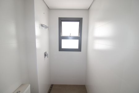 Apartamento à venda com 255m², 4 quartos e 5 vagasBanheiro da Suíte 1