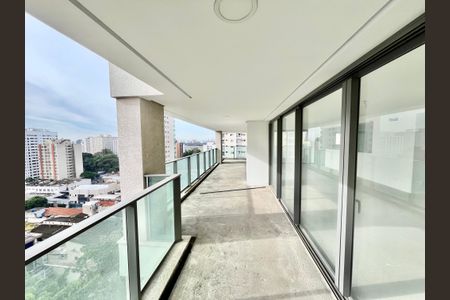 Apartamento à venda com 255m², 4 quartos e 4 vagas Apartamento à venda com 255m², 4 quartos e 4 vagasVaranda da Sala