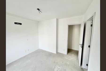 Apartamento à venda com 255m², 4 quartos e 4 vagas Apartamento à venda com 255m², 4 quartos e 4 vagasSuíte 1