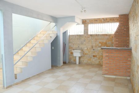 Casa para alugar com 205m², 4 quartos e sem vagaÁrea Externa