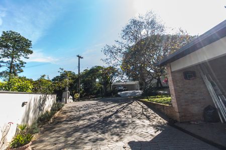 Casa de condomínio à venda com 800m², 4 quartos e 10 vagas Casa de condomínio à venda com 800m², 4 quartos e 10 vagasGaragem