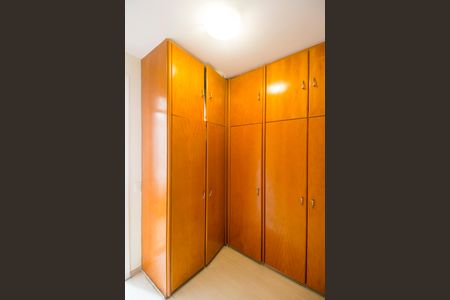 Casa de condomínio à venda com 800m², 4 quartos e 10 vagas Casa de condomínio à venda com 800m², 4 quartos e 10 vagasDetalhe