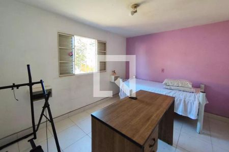 Casa à venda com 230m², 3 quartos e 4 vagasQuarto Suíte