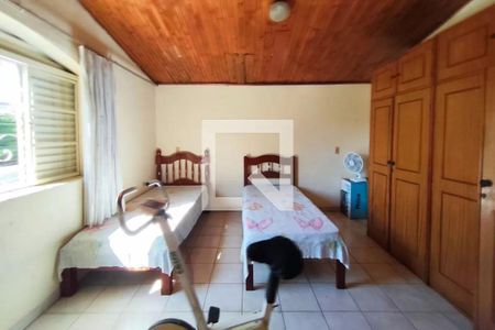 Casa à venda com 230m², 3 quartos e 4 vagasQuarto 3