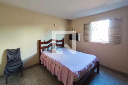 Casa à venda com 230m², 3 quartos e 4 vagasQuarto 2