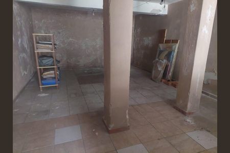 Casa à venda com 98m², 2 quartos e 1 vaga