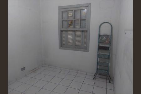 Casa à venda com 98m², 2 quartos e 1 vaga