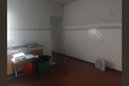 Casa à venda com 98m², 2 quartos e 1 vaga