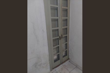 Casa à venda com 98m², 2 quartos e 1 vaga