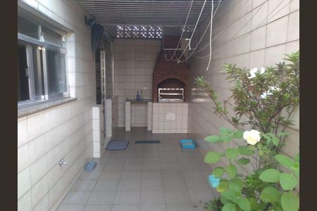 Casa à venda com 132m², 3 quartos e 2 vagas