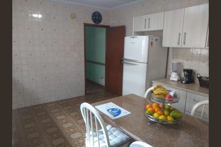 Casa à venda com 132m², 3 quartos e 2 vagas