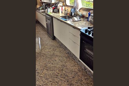 Apartamento à venda com 200m², 4 quartos e 3 vagas