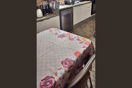 Apartamento à venda com 200m², 4 quartos e 3 vagas