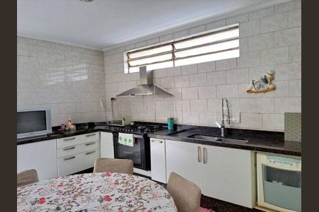 Casa à venda com 275m², 3 quartos e 2 vagas