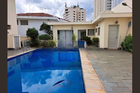 Casa à venda com 275m², 3 quartos e 2 vagas