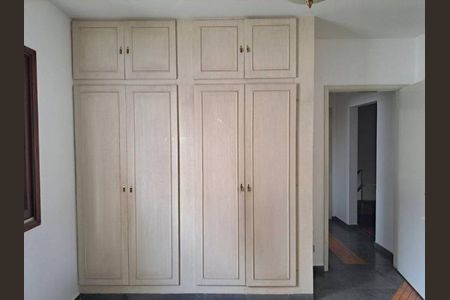 Casa à venda com 275m², 3 quartos e 2 vagas
