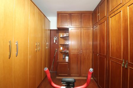 Casa para alugar com 489m², 3 quartos e 5 vagasQuarto 2