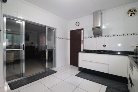 Casa para alugar com 489m², 3 quartos e 5 vagasCozinha