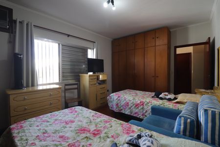 Casa para alugar com 489m², 3 quartos e 5 vagasQuarto 1