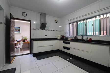 Casa para alugar com 489m², 3 quartos e 5 vagasCozinha