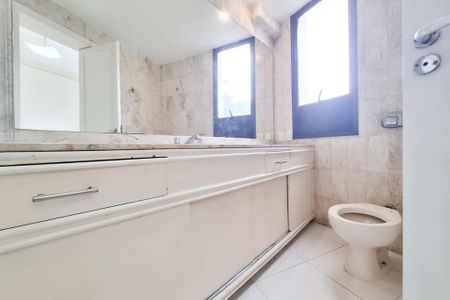 Apartamento à venda com 163m², 3 quartos e 1 vagaBanheiro da Suíte 3